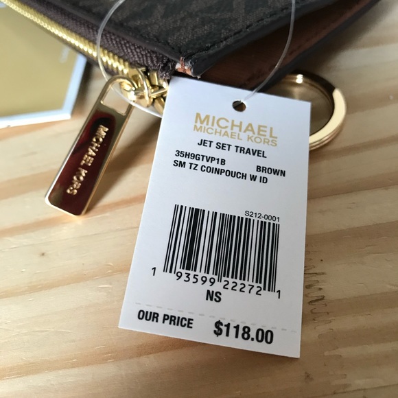 Michael Kors Card Holder🎈🎈 - Picture 3 of 6